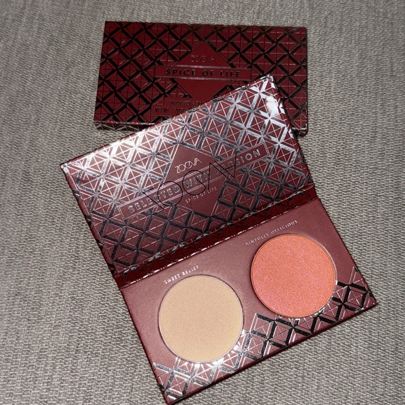 NEW Zoeva Spice of Life Highlighter & Contour Palette - Picture 5 of 9